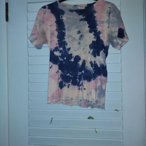 Y2K Tie Dye Pink Blue White Tee From So Nikki Kids Large Fits Adult Small